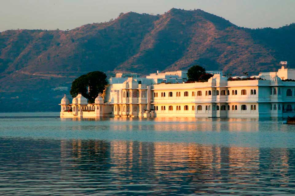  Umaid Bhawan Palace, India